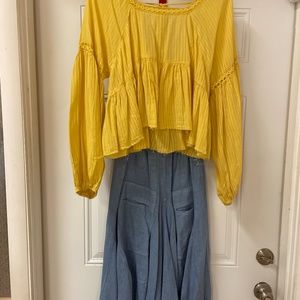 Super cute top and skirt duo